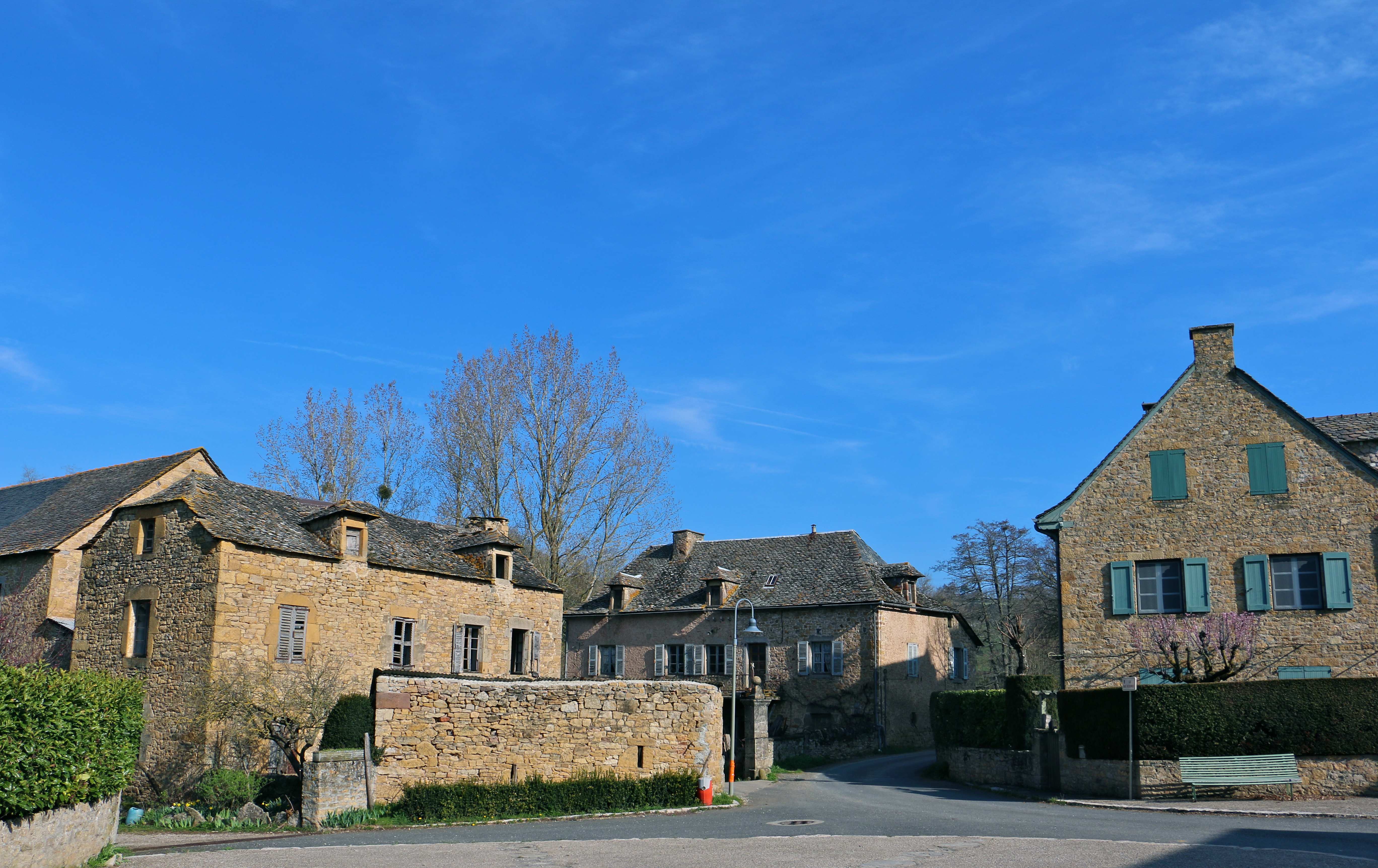 Photo à SainteRadegonde (12850) Village d'Inières. Sainte