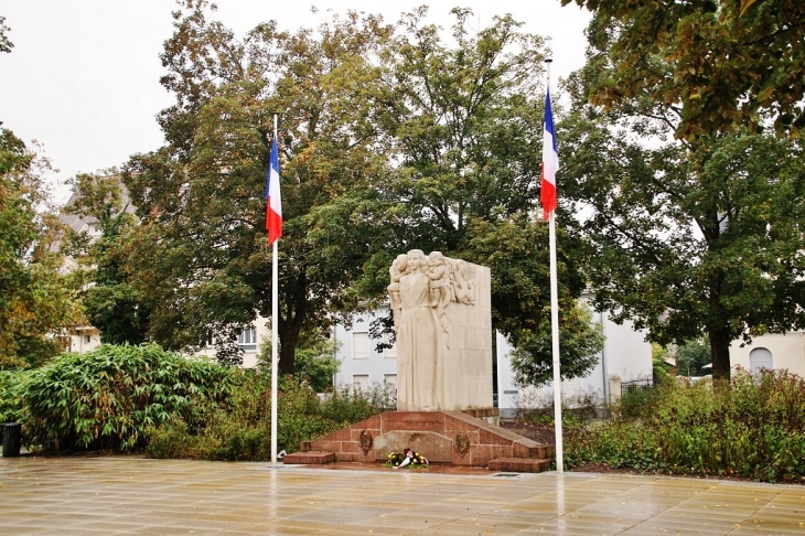 Monument-aux-Morts - Sélestat