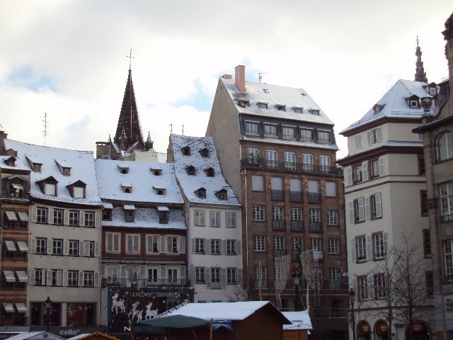 Place Kleber et Strasbourg sous la neige.