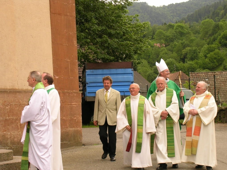 Bénédiction de la nouvelle cloche par Monseigneur Jean-Pierre GRALLET - Mollau