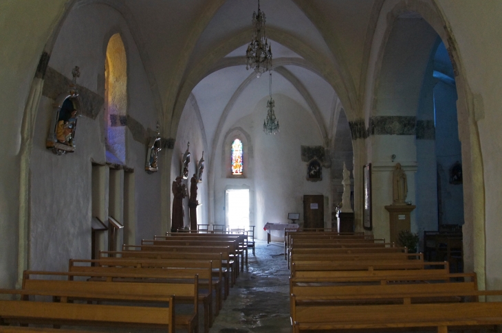 Contre champ nef sud. Eglise Saint André. - Abjat-sur-Bandiat