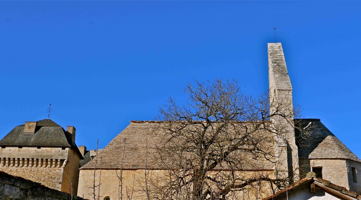 L'église et le château - Ajat