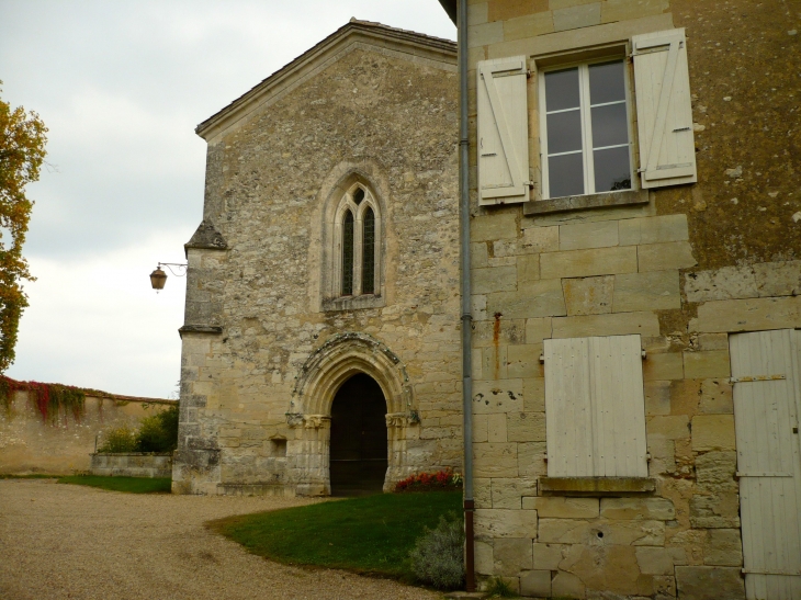 Eglise Saint-Blaise du XIIe siècle, Portail du XVIe siècle. - Annesse-et-Beaulieu