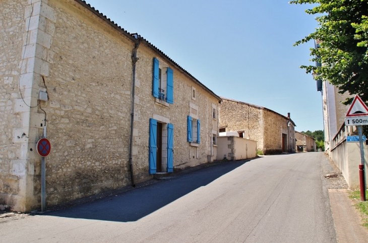 Le Village - Annesse-et-Beaulieu