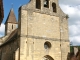 Façade occidentale de l'église Saint Cyr et Sainte Julitte, XIIe et XVe siècles.