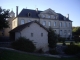 Photo suivante de Azerat La mairie dans l'ancien château.