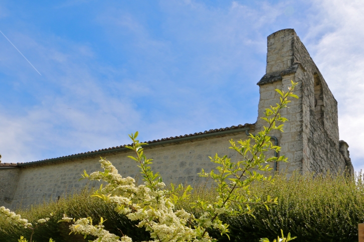 La façade nord de l'église saint Blaise. - Bardou
