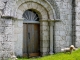 Photo suivante de Bardou Le portail de l'église Saint Blaise.