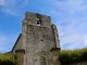 Photo suivante de Bardou Façade occidentale de l'église Saint Blaise, romane et son clocher-mur.