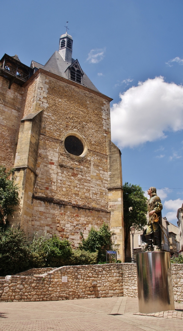 Cyrano et L'église St Jacques - Bergerac