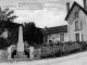groupe-scolaire-monument-eleve-aux-enfants-de-la-commune-morts-pour-la-patrie-1914-1918-vers-1920-carte-postale-ancienne