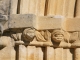 Les Chapiteaux scultés du portail.
