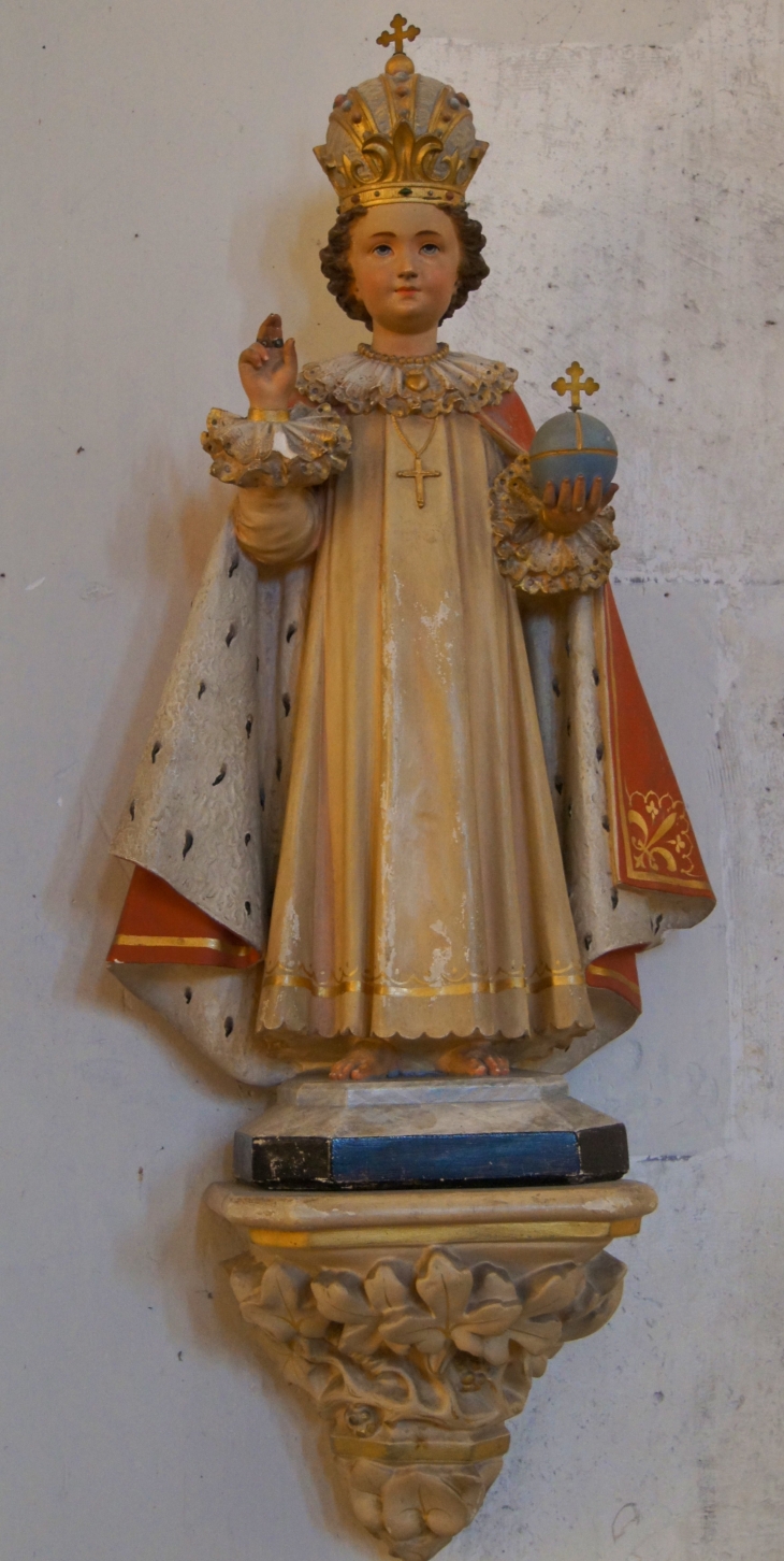 Statue de l'Enfant Jésus. - Château-l'Évêque