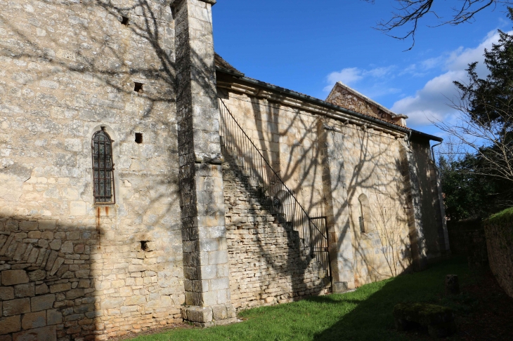 Façade sud de l'église Saint Etienne. - Javerlhac-et-la-Chapelle-Saint-Robert