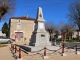 Photo suivante de Javerlhac-et-la-Chapelle-Saint-Robert Le Monument aux Morts