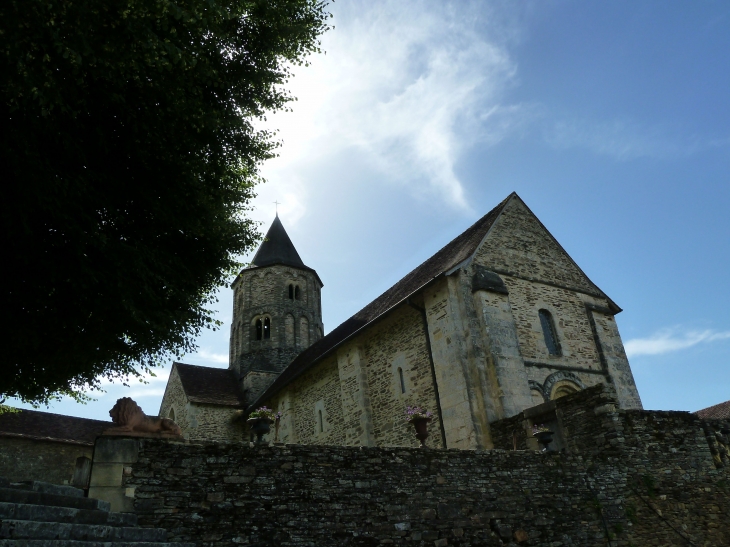 L'église - Jumilhac-le-Grand