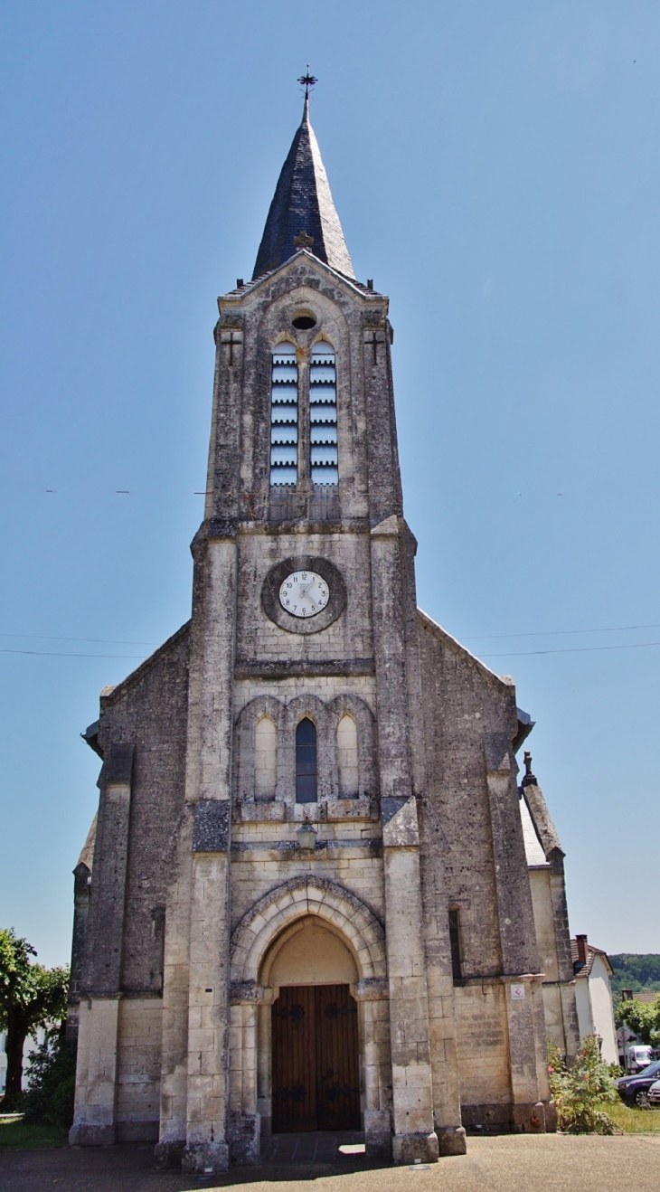 <<église Saint-Joseph - La Coquille