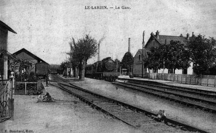 La Gare, vers 1925 (carte postale ancienne). - Le Lardin-Saint-Lazare