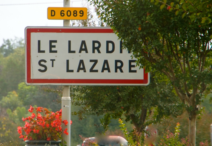 Autrefois : occupation ancienne du territoire, dès l'époque néolithique. - Le Lardin-Saint-Lazare