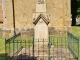 Photo suivante de Les Eyzies-de-Tayac-Sireuil Monument-aux-Morts