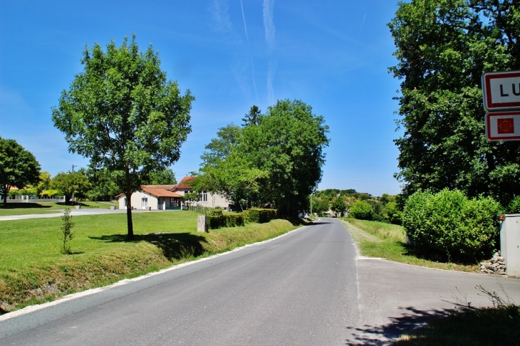 Le Village - Lusignac