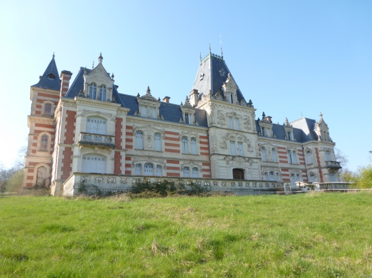 Château de Manzac - Manzac-sur-Vern
