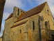 L'église (IMH)12ème fortifiée et son clocher-mur roman.