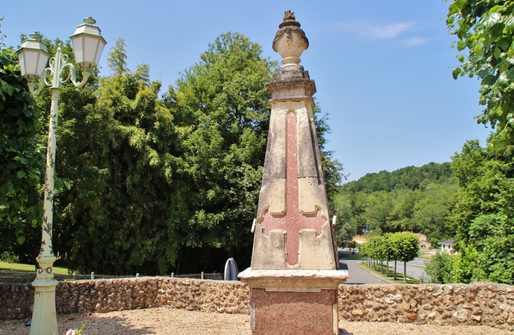 Monument-aux-Morts  - Notre-Dame-de-Sanilhac
