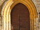 Portail de la façade occidentale de l'église Saint Pierre ès Liens.