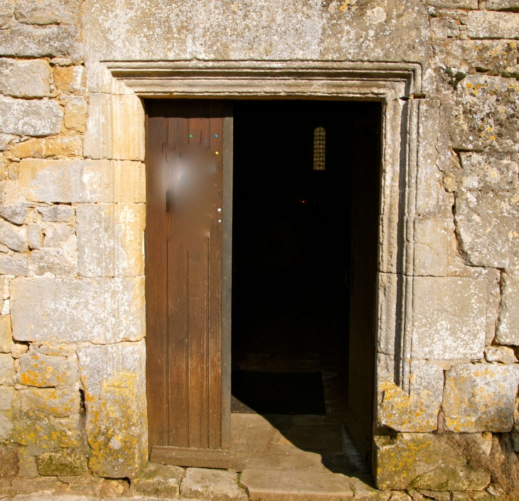 Le portail de l'église Saint-Maurice. - Prats-du-Périgord