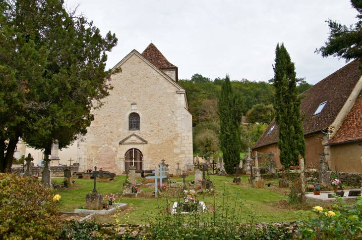 L'église Saint Pierre ès Liens. - Queyssac
