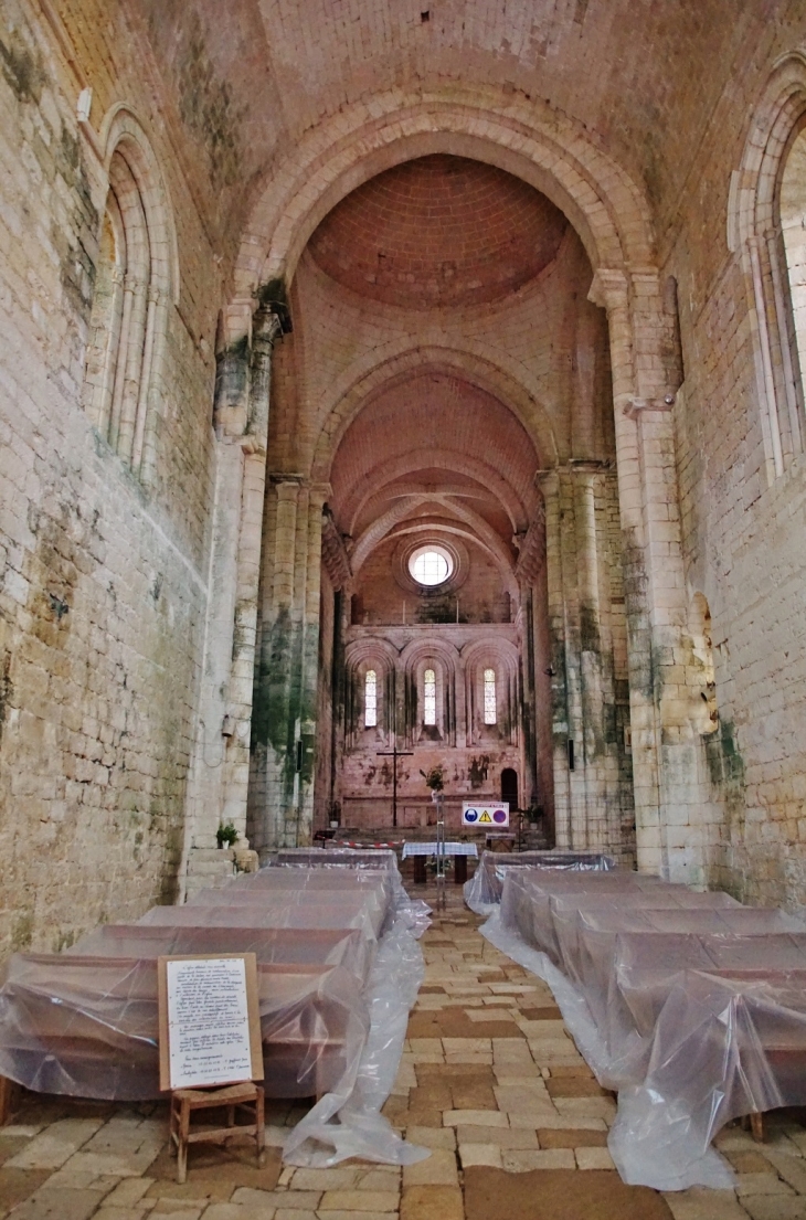 <<église Saint-Amand - Saint-Amand-de-Coly