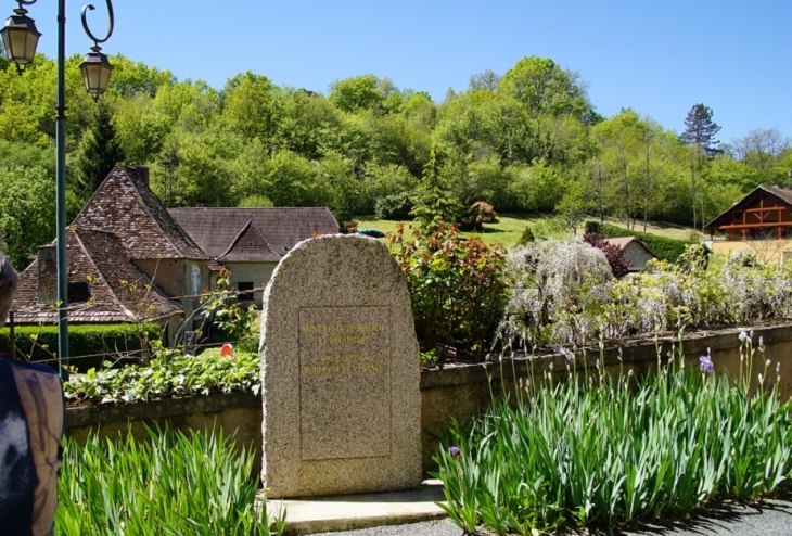 Monument-aux-Morts - Saint-Félix-de-Reillac-et-Mortemart