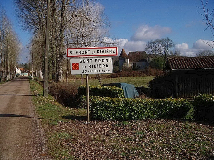 Le pont sur la dronne (à la varenne) - Saint-Front-la-Rivière