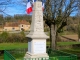 Photo suivante de Saint-Laurent-des-Bâtons L'envers du Monument aux Morts.