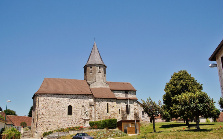 <<église Saint-Projet - Saint-Priest-les-Fougères