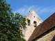Le clocher mur de l'église Saint ours.