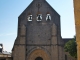 la-facade-occidentale-de-l-eglise-saint-ours. Edifice roman des XIe et XIIe siècle.
