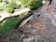  maison forte de Reignac : vue plongeante des grottes supérieures