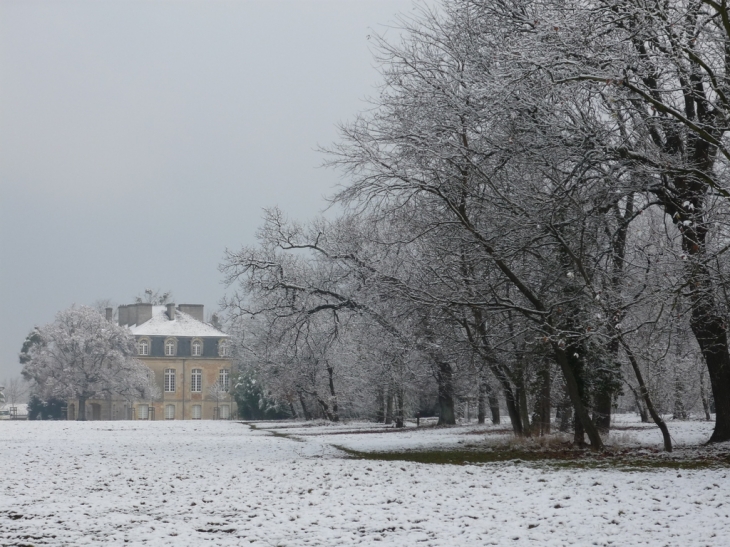 BASSENS SOUS QUELQUES FLOCONS