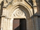 Le portail de l'église Saint Louis.