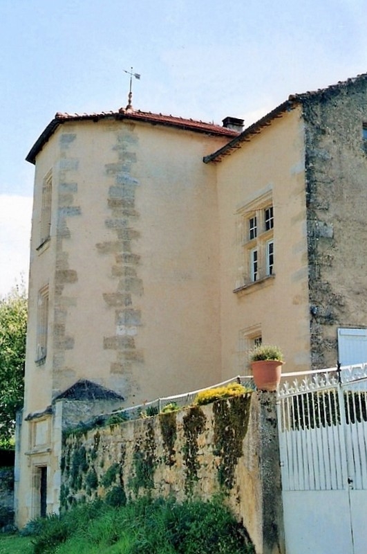 Le manoir Menguin à Escoussans , en Gironde