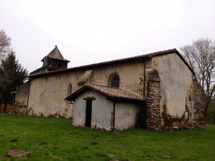 Chapelle gothique au lieu-dit Rétis. - Hostens