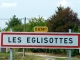 Origine du nom : Eglisottes rappellerait l'existence de plusieurs petites églises ou chapelles.