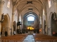Photo précédente de Monségur Eglise Notre Dame : La nef centrale sans pilier, flanquée de chapelles latérales, présente partout une visibilité sans obstacle.