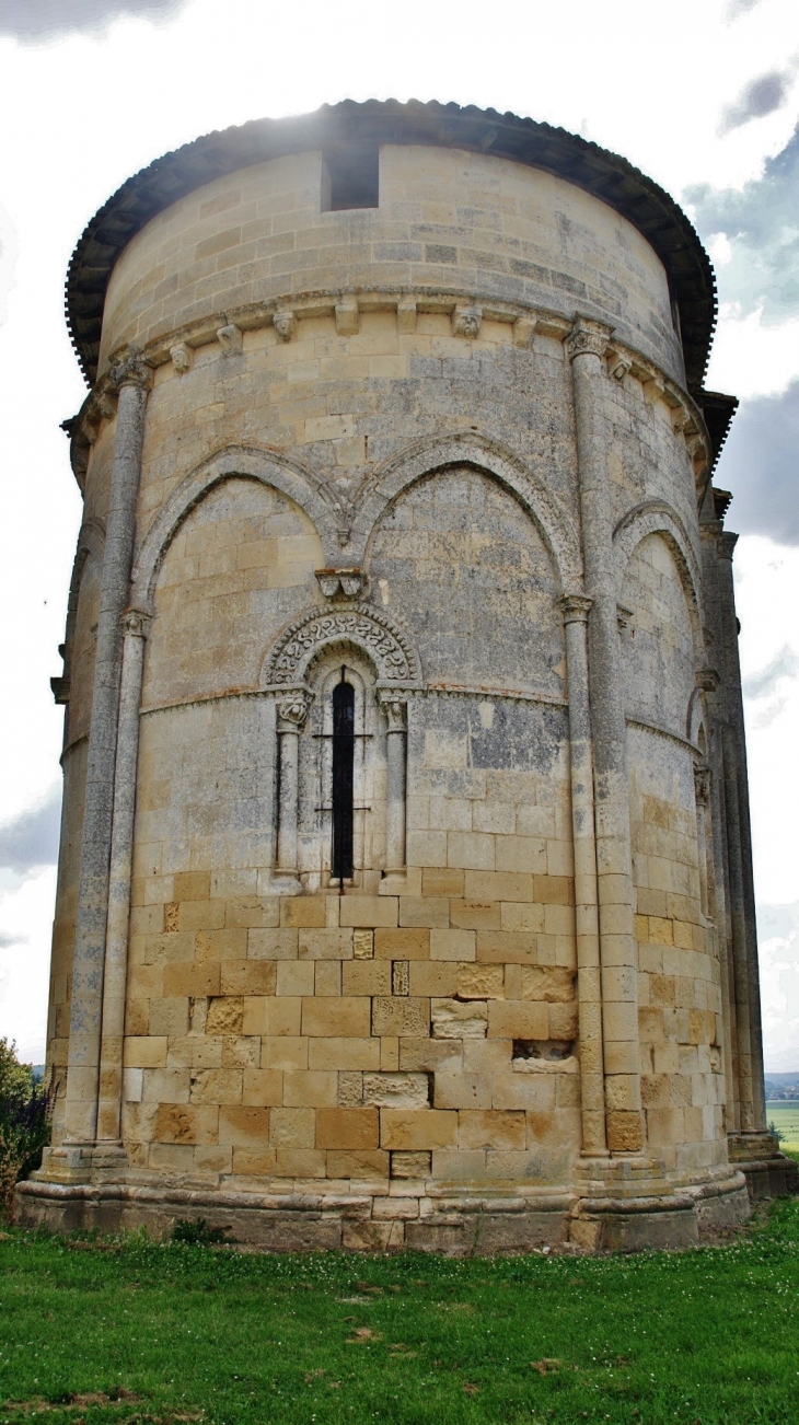    église Saint-Pierre - Pujols