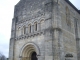 La façade de l'église.