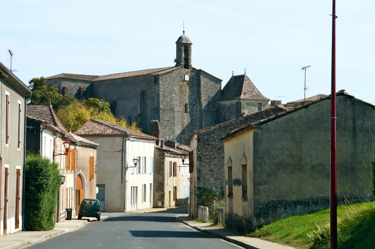 L'entrée du village par la D139. - Saint-Ferme