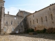 Photo suivante de Saint-Ferme La cour intérieure de l'abbaye.