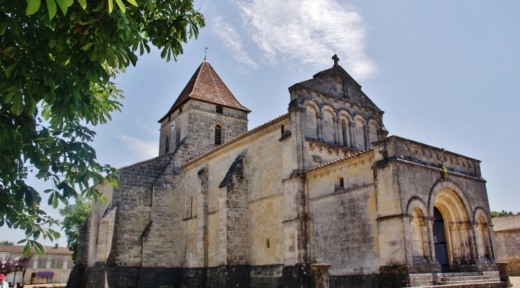 <<église Saint-Philippe - Saint-Philippe-d'Aiguille